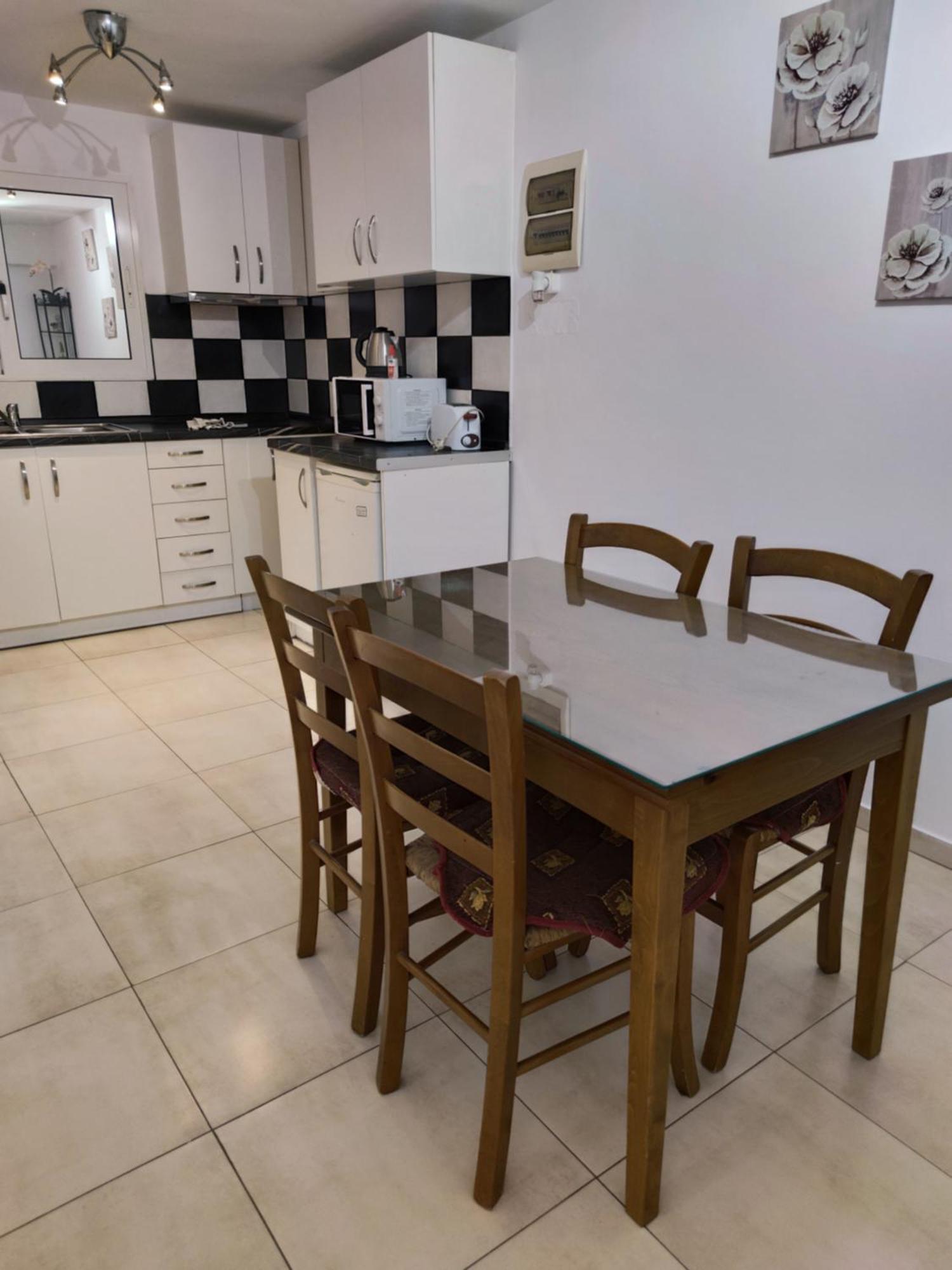 Apartment Irina Ateny Zewnętrze zdjęcie
